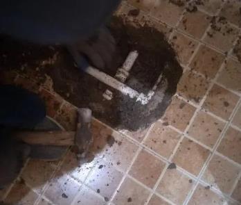 光山卫生间漏水维修公司为您分享下卫生间渗水如何处理及注意事项